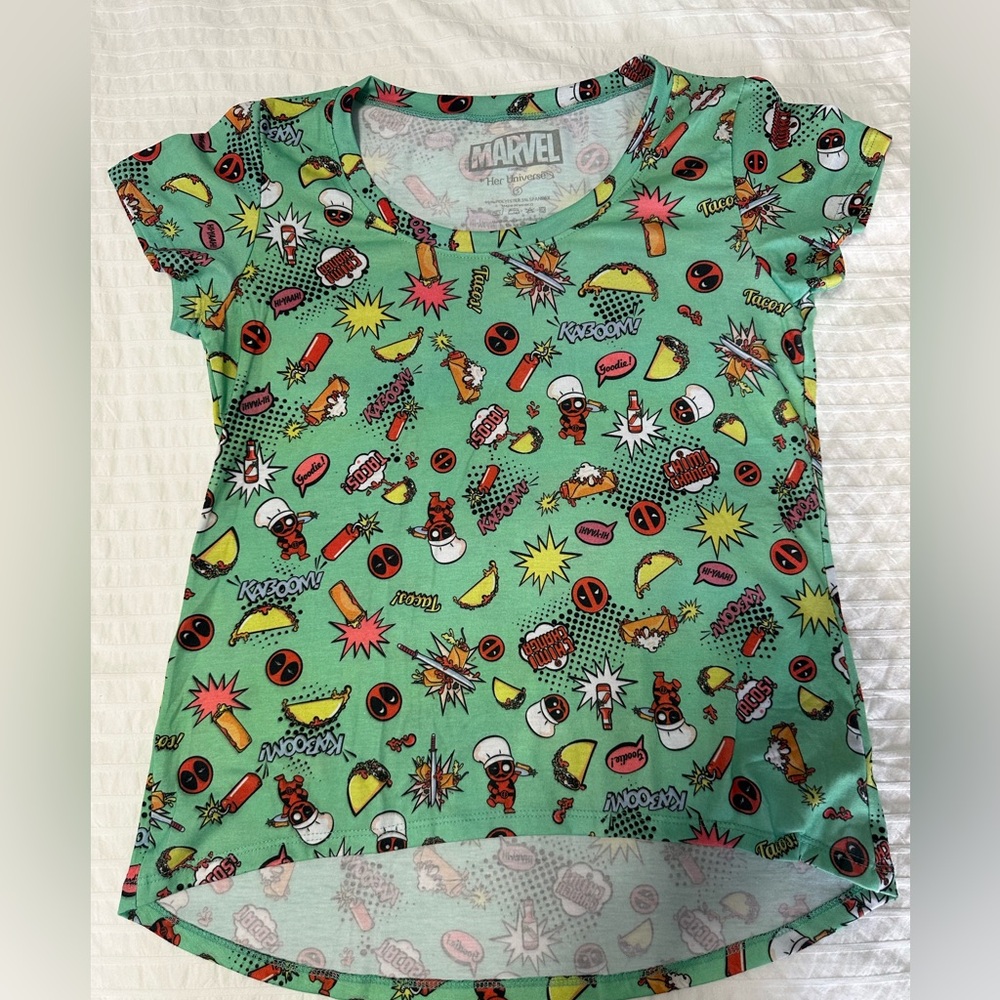 Marvel “Her Universe” Deadpool shirt - Small